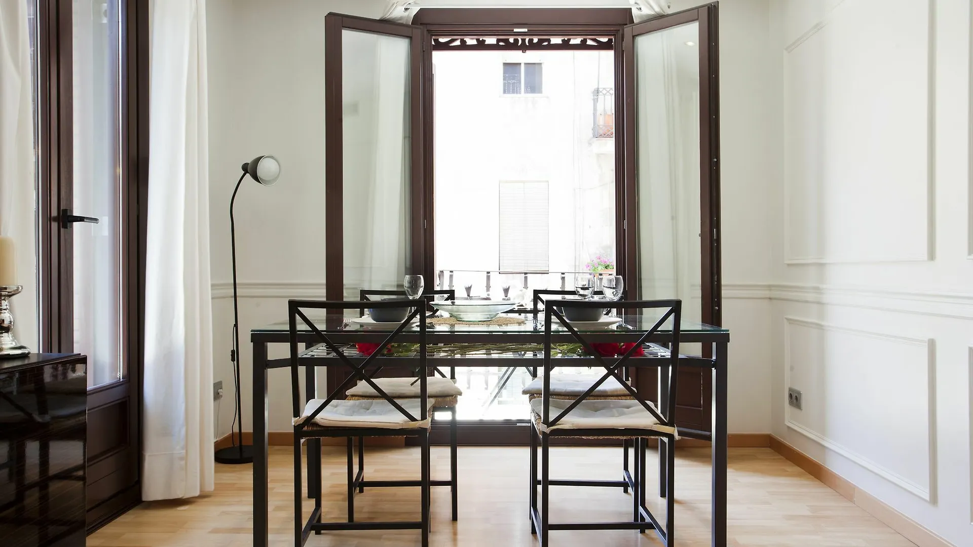 Espai Barcelona Paralel Apartments