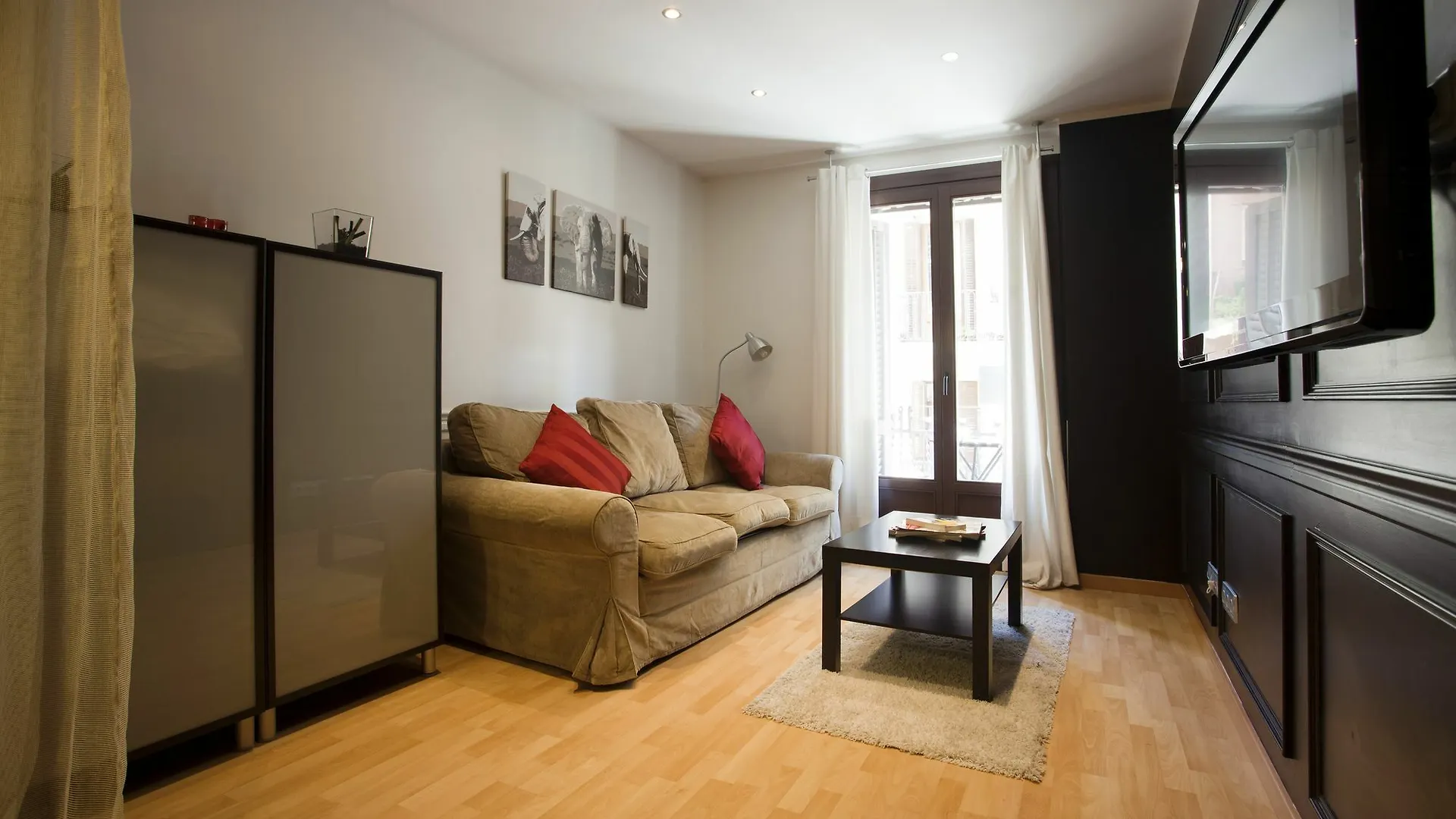 Espai Barcelona Paralel Apartments