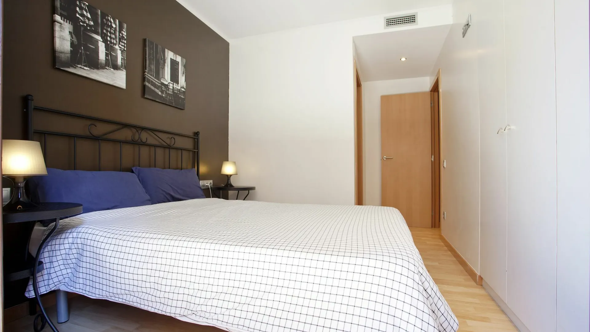 Espai Barcelona Paralel Apartments