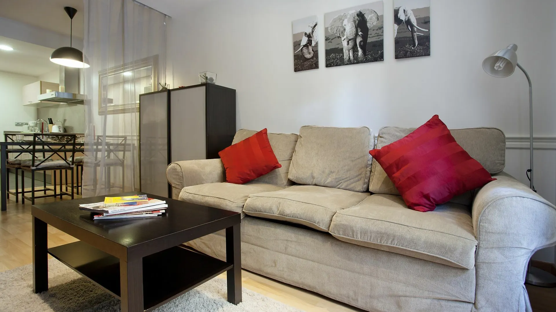 Espai Barcelona Paralel Apartments